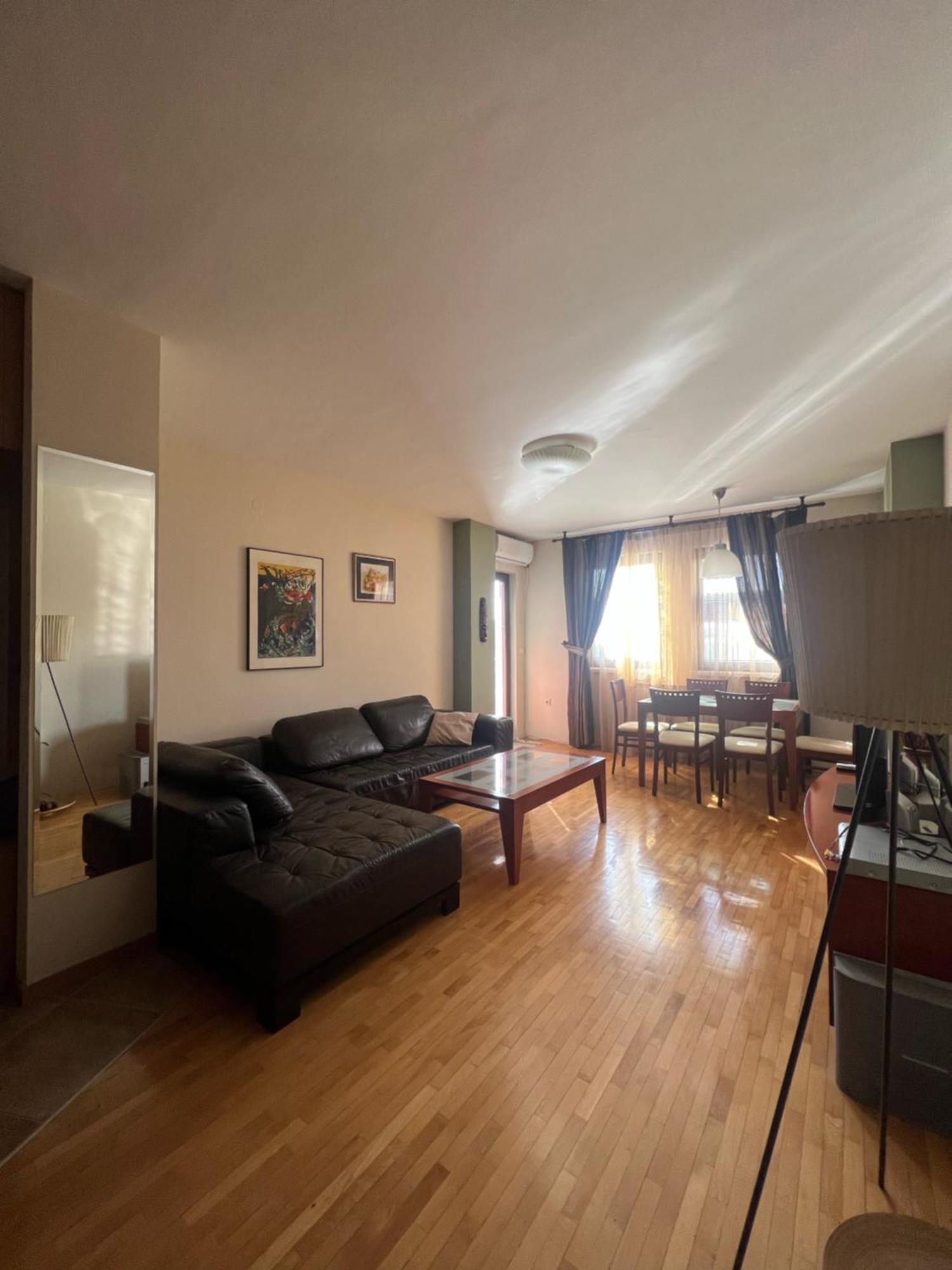 Cozy, Modern Apartment In The Center Of The City! Szkopje Kültér fotó