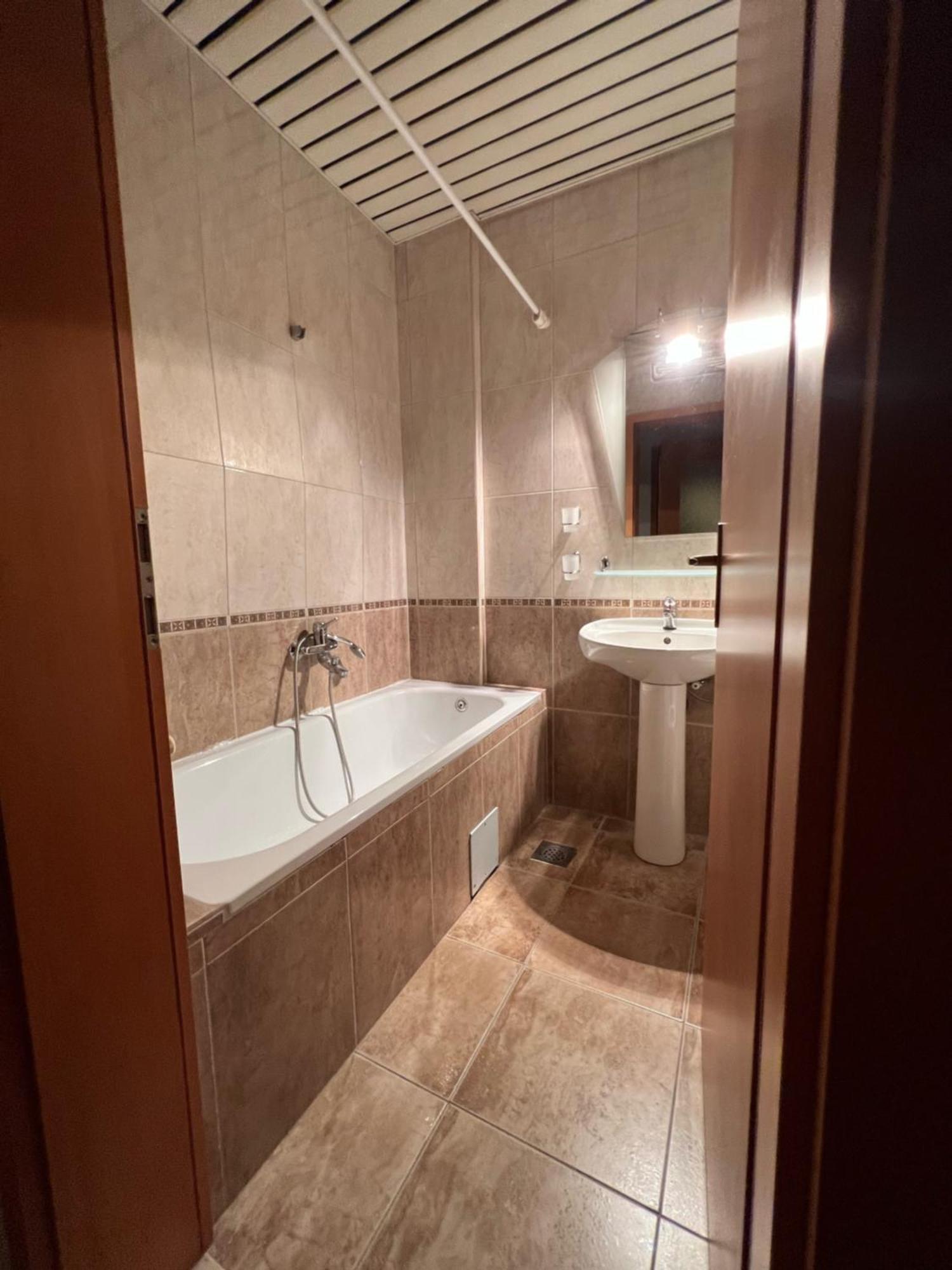 Cozy, Modern Apartment In The Center Of The City! Szkopje Kültér fotó